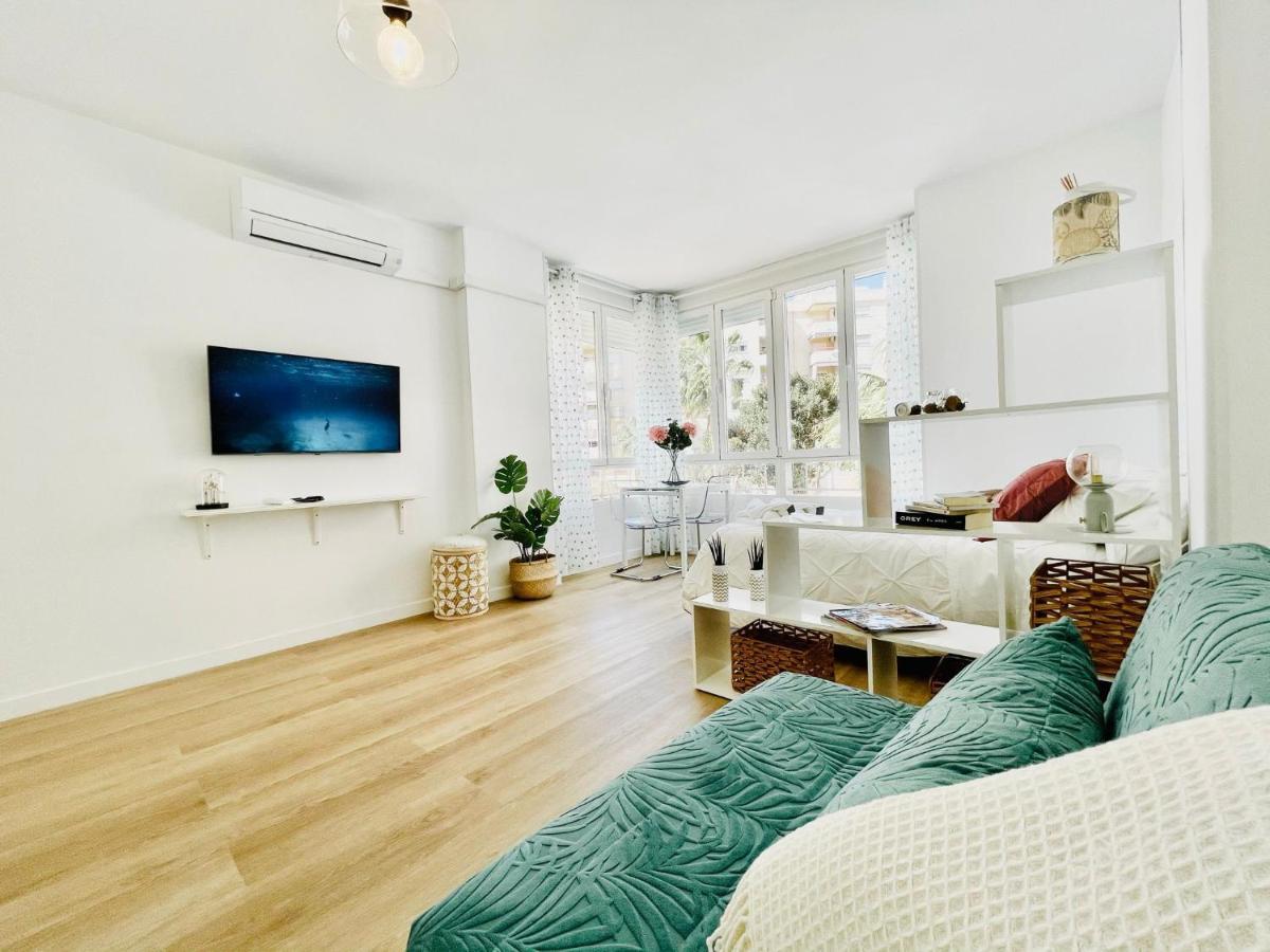 Ferienwohnung Luxury Loft With Pool In The Centre Torremolinos Exterior foto